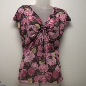 L Amore Couture Blouse in lovely floral design. Size L Cotton blend